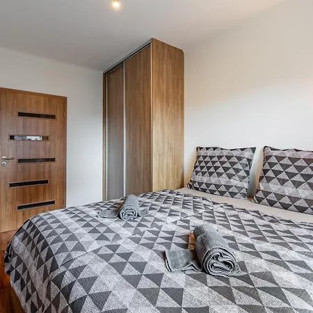 Spacious With Ac And Stunning Views Apartment *