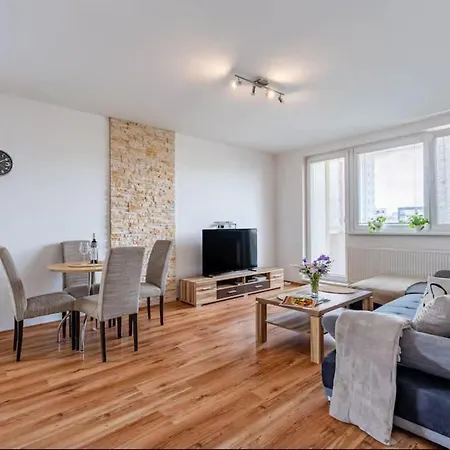 Spacious With Ac And Stunning Views Bratislava