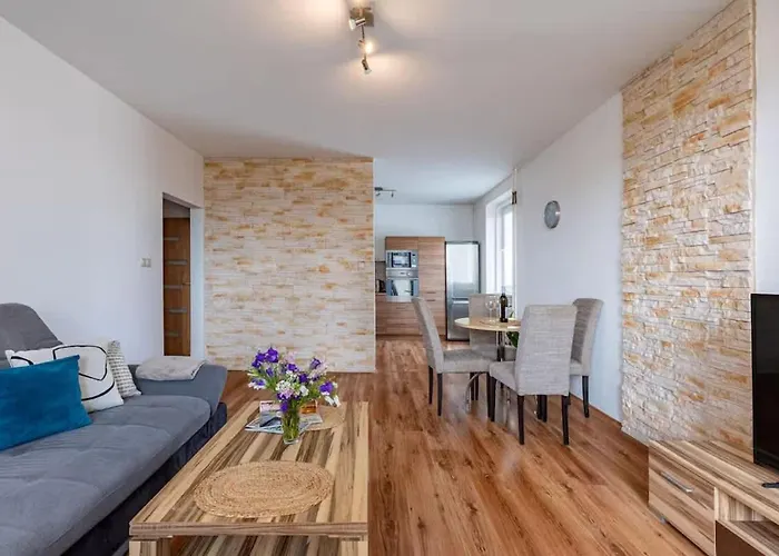 Appartement Spacious With Ac And Stunning Views Bratislava