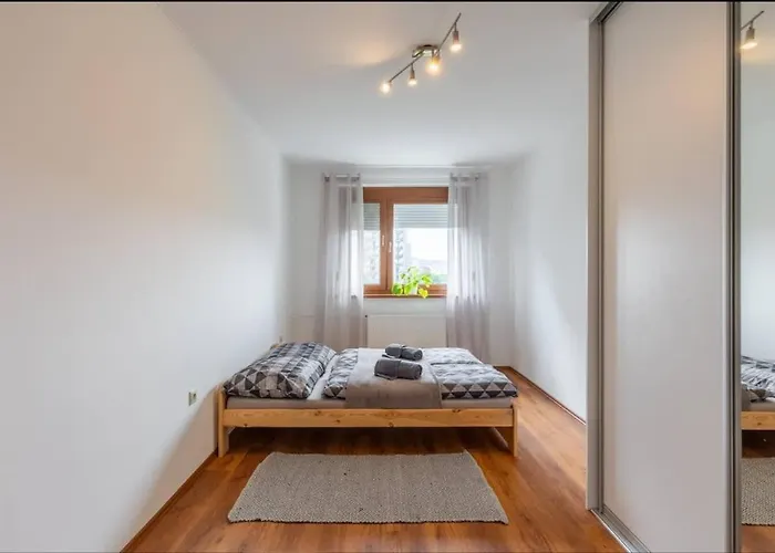 Spacious With Ac And Stunning Views * Bratislava