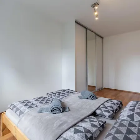 Spacious With Ac And Stunning Views Lägenhet Bratislava